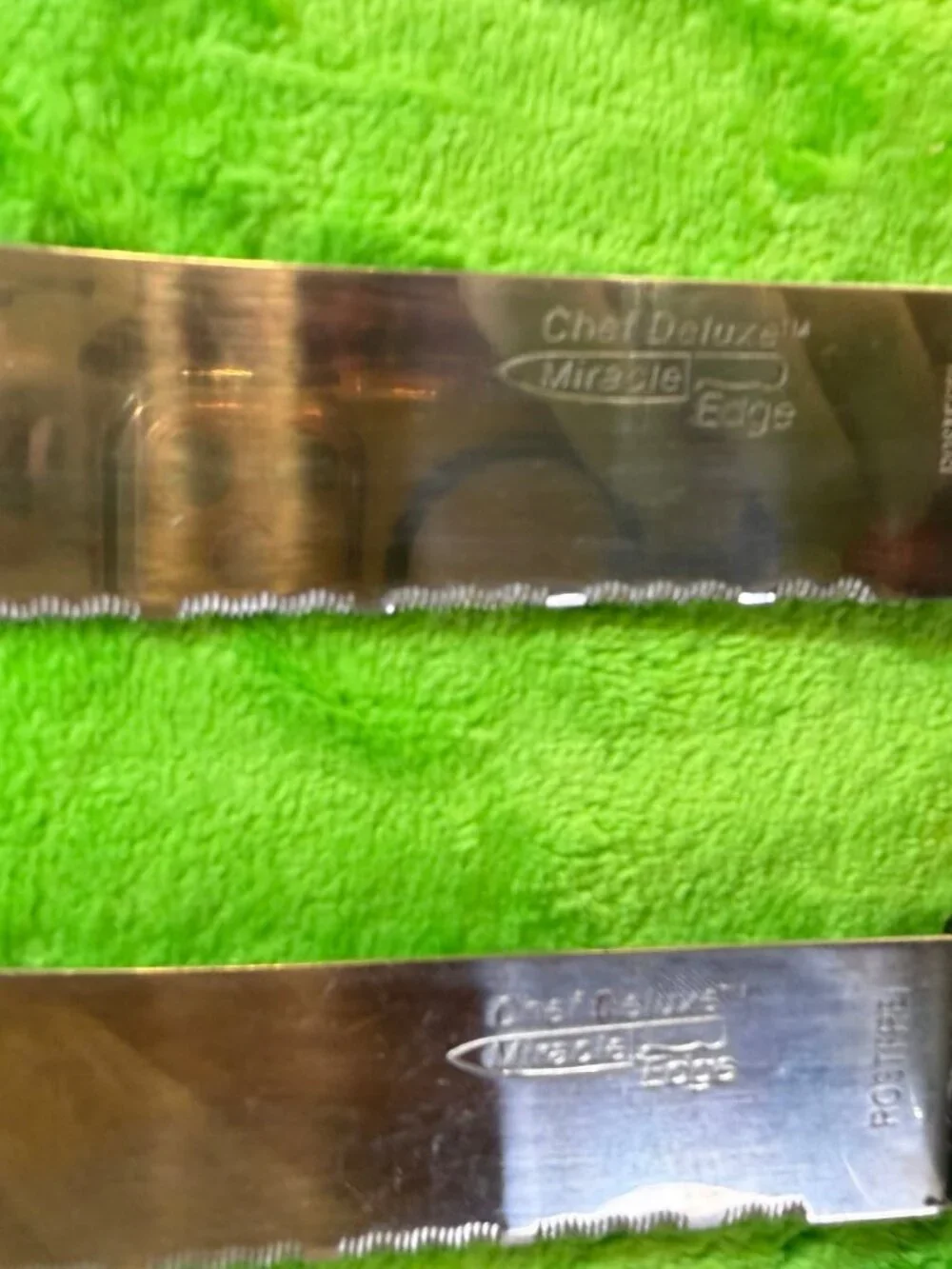 Chef Deluxe Miracle Edge Serrated Knives with Black Handles